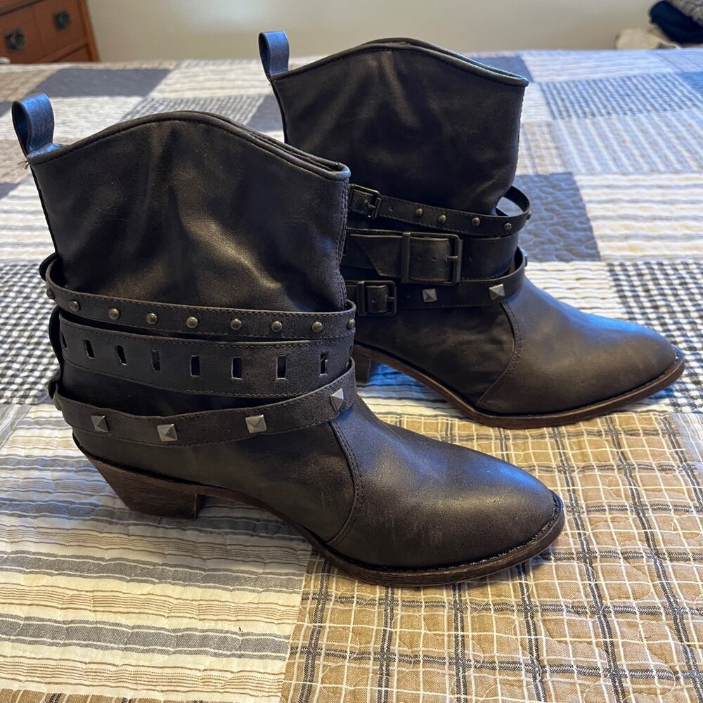 Mossimo Booties - 7.5